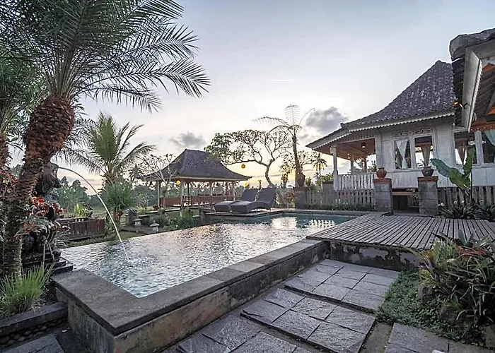 ホテル Uma Caming Ubud バリ島