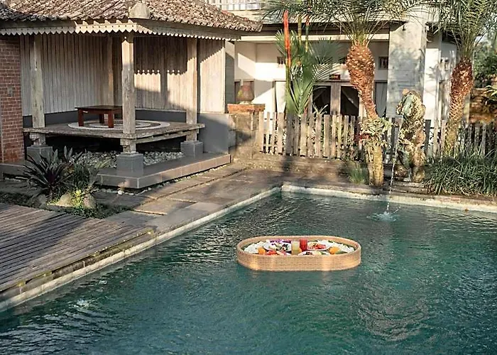 ホテル Uma Caming Ubud バリ島